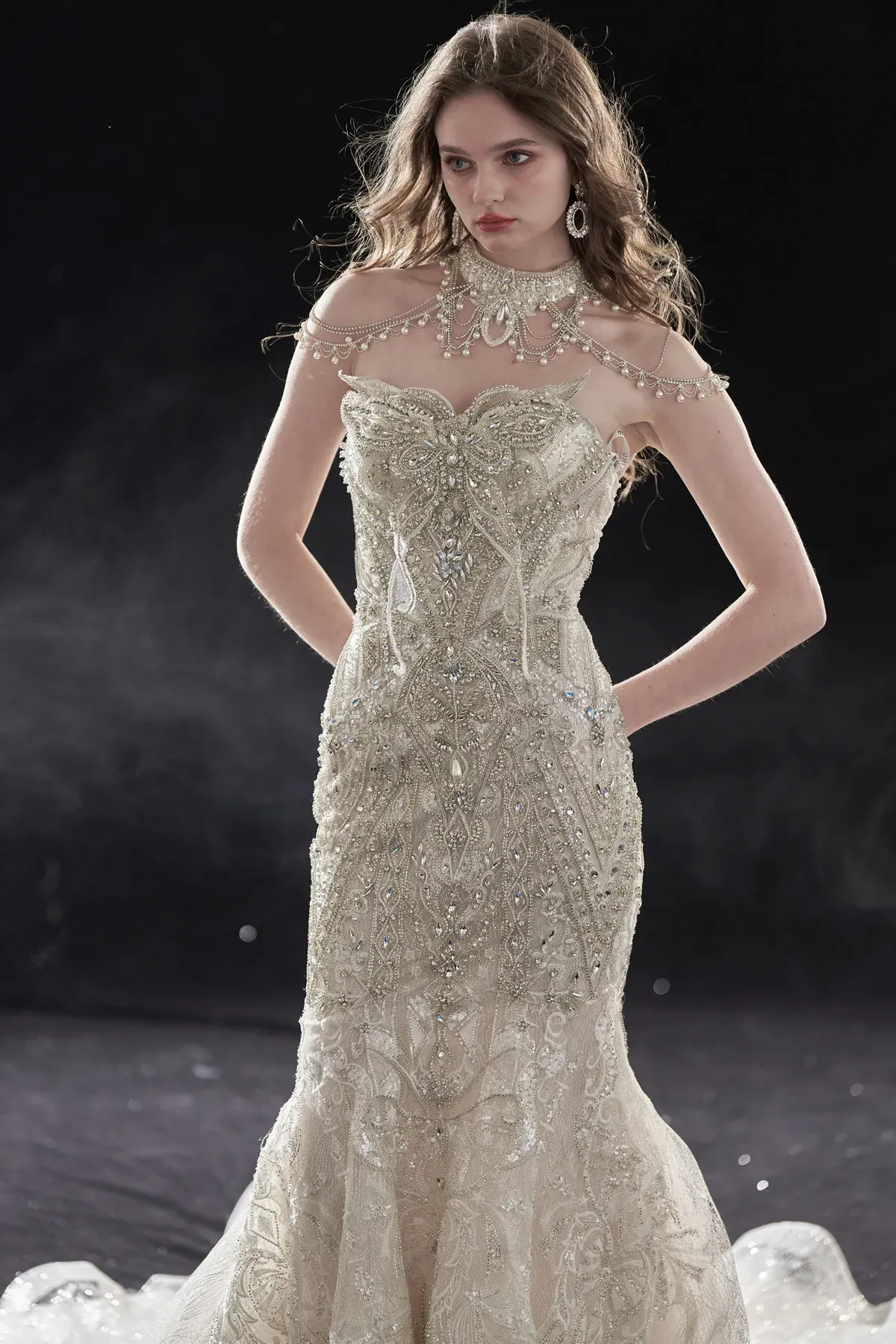Exquisite Hand-stitched Diamond Mermaid Wedding Dress