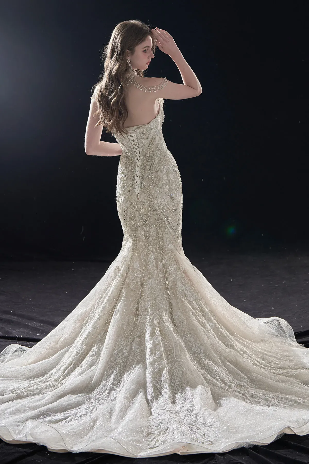 Exquisite Hand-stitched Diamond Mermaid Wedding Dress