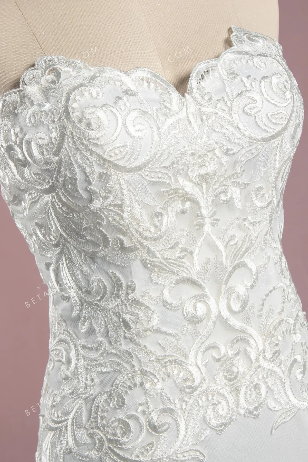 Unique Pattern Lace Ivory Satin Mermaid Bridal Dress
